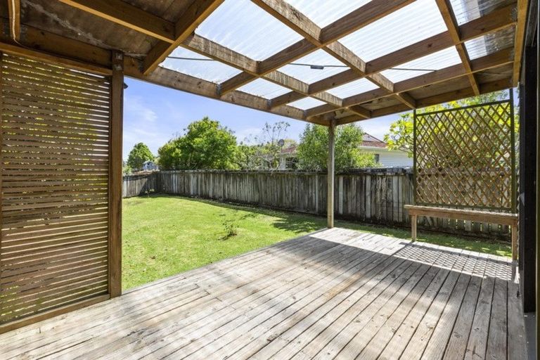 Photo of property in 43 Lorenzen Bay Road, Raglan, 3225