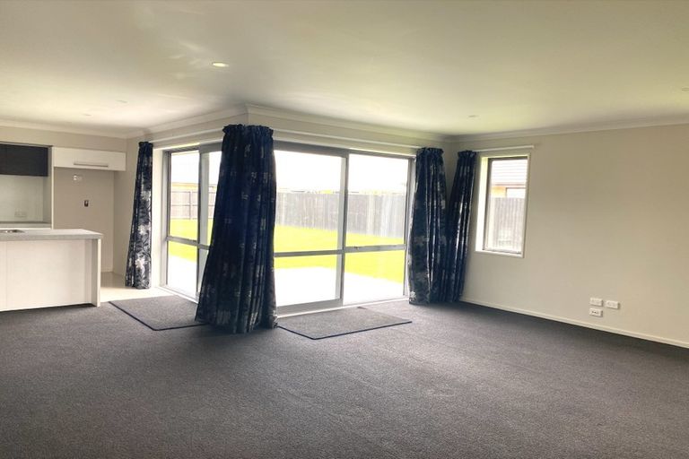 Photo of property in 52 Newman Road, Rolleston, 7614