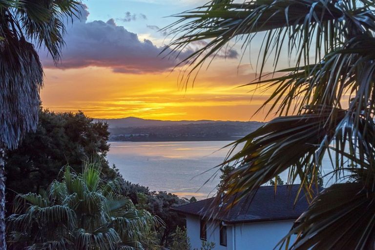 Photo of property in 134i Rangatira Road, Beach Haven, Auckland, 0626