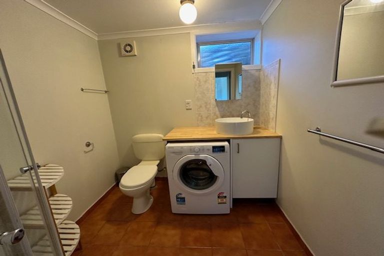 Photo of property in 1 John Gill Road, Cockle Bay, Auckland, 2014