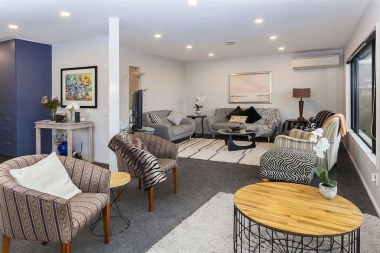 Photo of property in 24 Woodlau Rise, Huntsbury, Christchurch, 8022