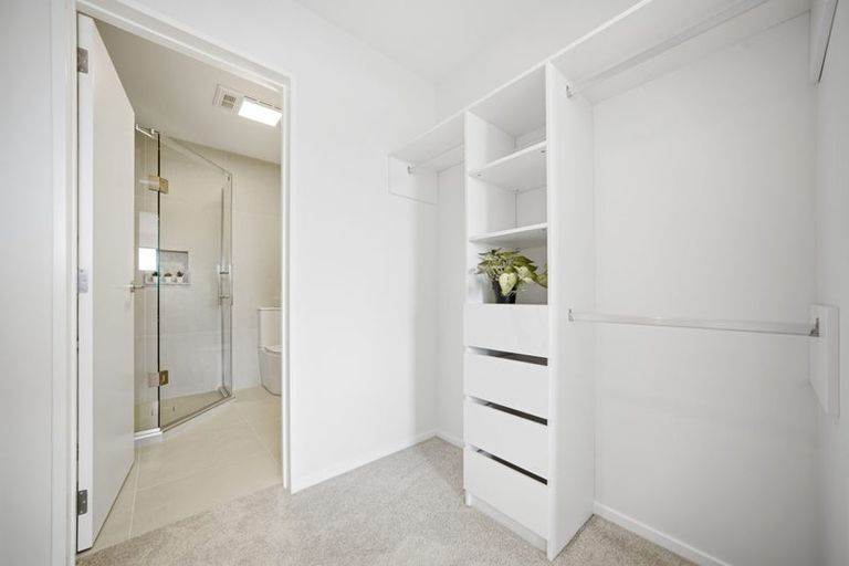 Photo of property in 6 Sails Road, Hobsonville, 0616