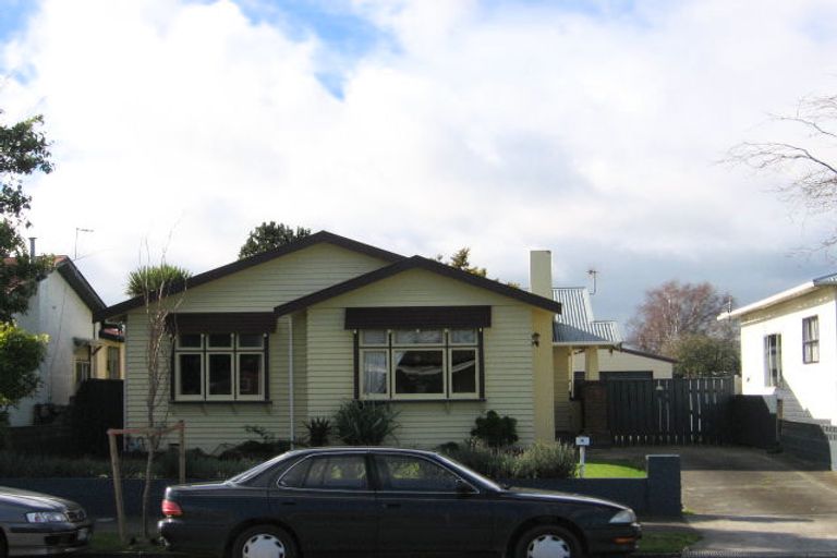 Photo of property in 41 Wood Street, Takaro, Palmerston North, 4410