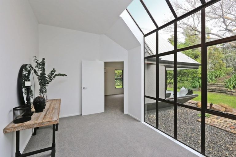 Photo of property in 9 Ridgeway Terrace, Taradale, Napier, 4112