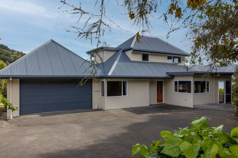 Photo of property in 2 Settlers Hill, Akaroa, 7520