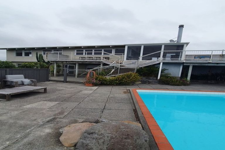 Photo of property in 12 Dowman Street, Urenui, 4375