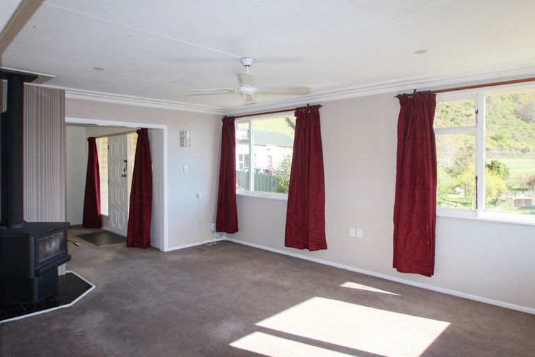 Photo of property in 13 Bowen Street, Kurow, 9435