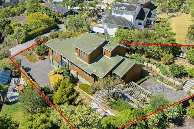 Photo of property in 64 Bayside Drive, Browns Bay, Auckland, 0630
