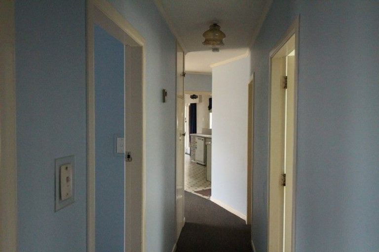 Photo of property in 27 Berkley Avenue, Hillcrest, Hamilton, 3216