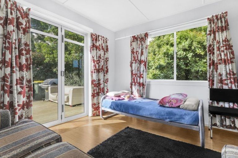 Photo of property in 18 Kayes Road, Pukekohe, 2120