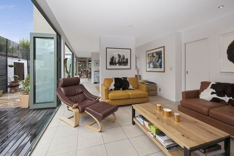 Photo of property in 3/69 Derby Street, St Albans, Christchurch, 8014