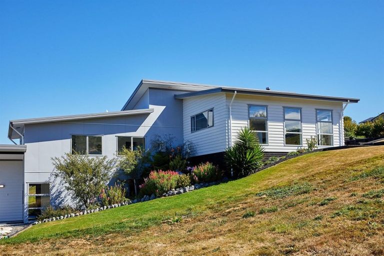 Photo of property in 16 Swyncombe Place, Kaikoura Flat, Kaikoura, 7371