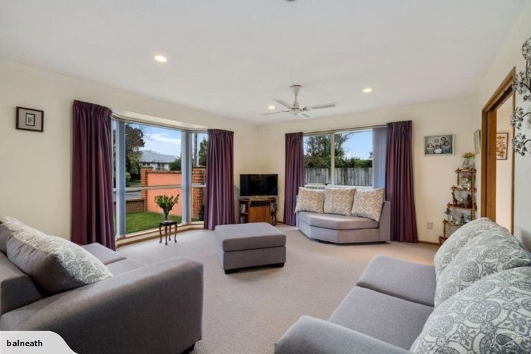 Photo of property in 18 Radbrook Street, Avonhead, Christchurch, 8042