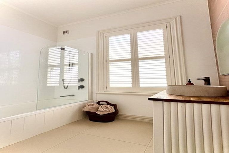 Photo of property in 58 Wright Street, Mount Cook, Wellington, 6021