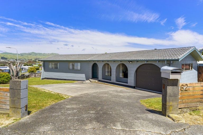 Photo of property in 62 Desert Gold Street, Ascot Park, Porirua, 5024