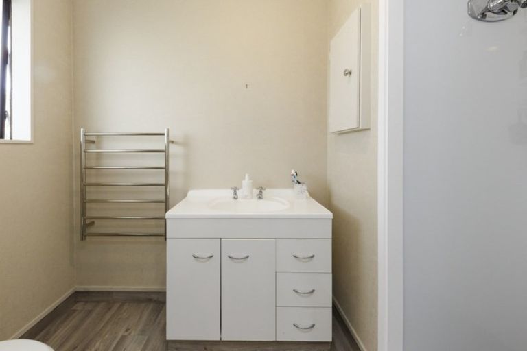 Photo of property in 7 Cedar Grove, Highbury, Palmerston North, 4412