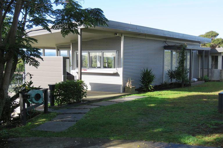 Photo of property in 4 Broadview Road, Opua, 0200