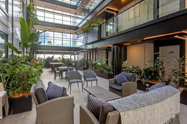 Photo of property in The Victor, 403/4 Bute Road, Browns Bay, Auckland, 0630