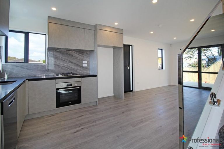 Photo of property in 137a Mahia Road, Wattle Downs, Auckland, 2103