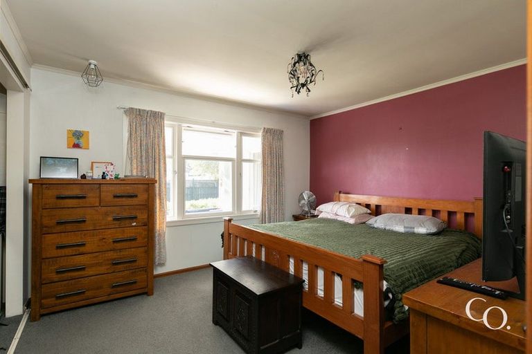 Photo of property in 24 Mill Road, Clive, 4102