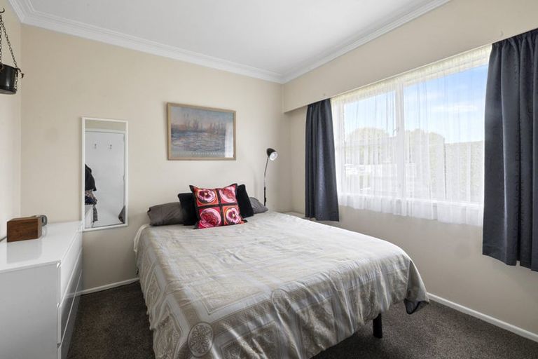 Photo of property in 8 Hillcrest Street, Glen Avon, New Plymouth, 4312