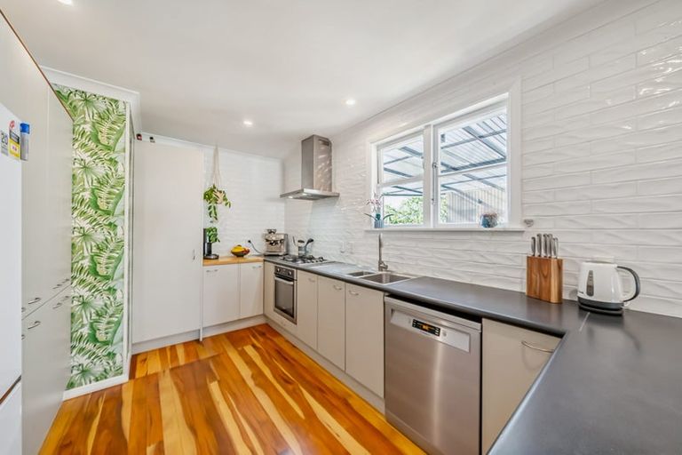 Photo of property in 8 Tui Grove, Elderslea, Upper Hutt, 5018