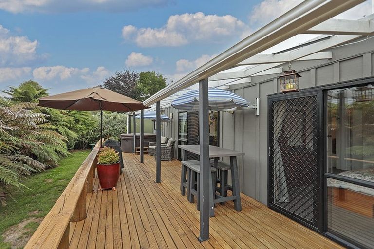 Photo of property in 2 Emery Road, Rotoiti Forest, Rotorua, 3074