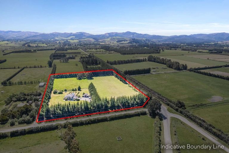 Photo of property in 16 Harpers Road, Loburn, Rangiora, 7472