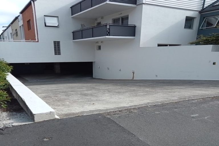 Photo of property in Amuri Park Apartments, 24/280 Bealey Avenue, Christchurch Central, Christchurch, 8013