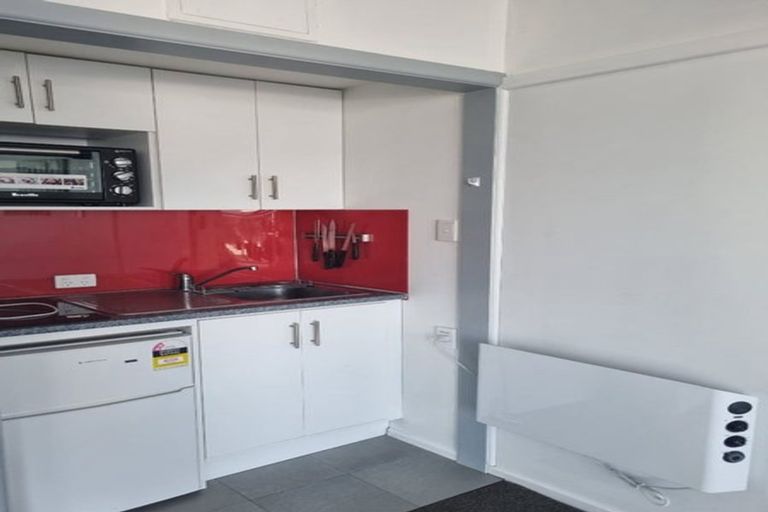 Photo of property in Avon Flats, 11/217 The Terrace, Wellington Central, Wellington, 6011