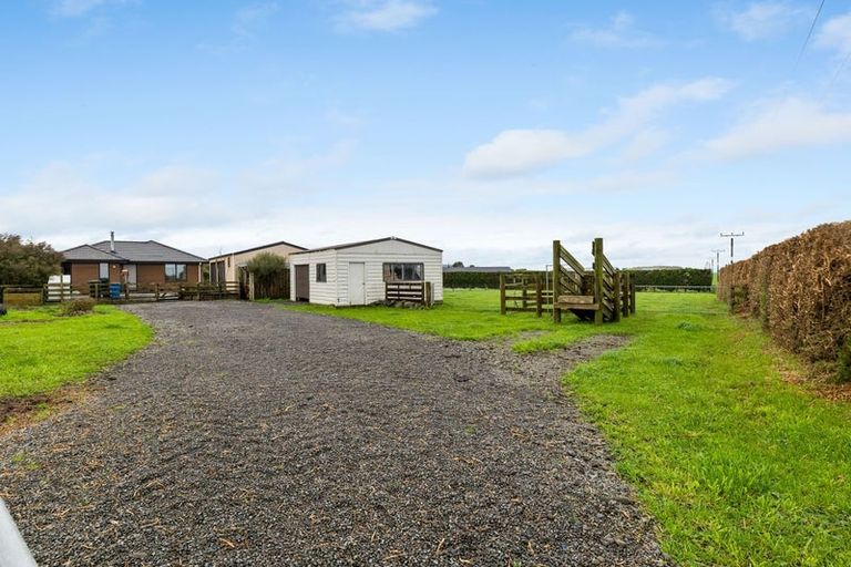 Photo of property in 170 Katene Road, Normanby, Hawera, 4675