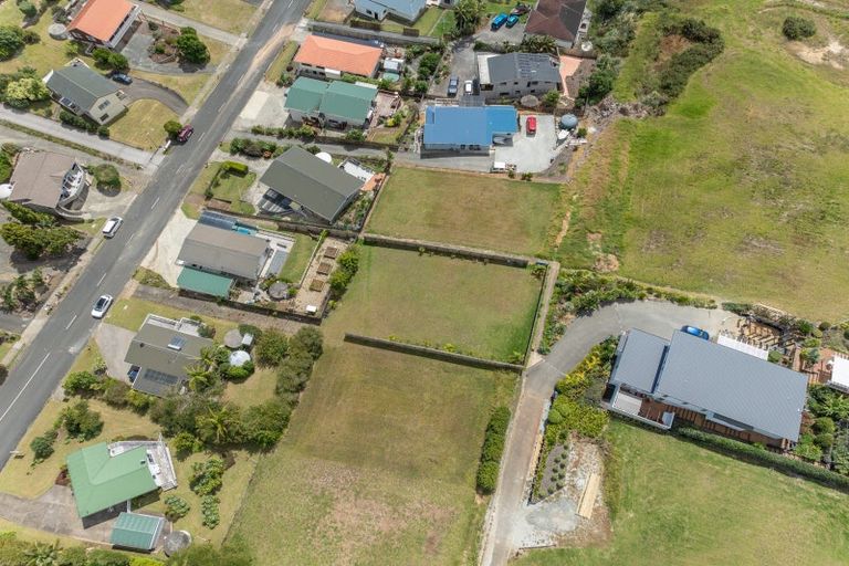 Photo of property in 36 Stratford Drive, Cable Bay, 0420