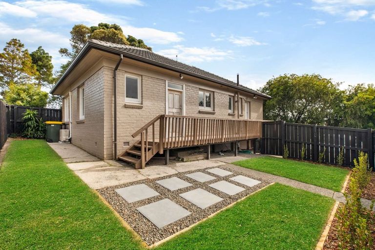 Photo of property in 1/46 West Coast Road, Glen Eden, Auckland, 0602