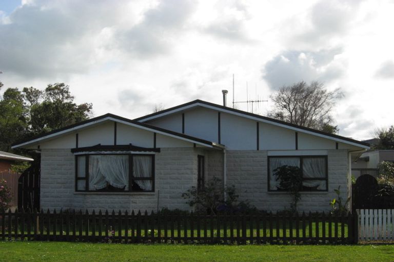 Photo of property in 14a Nikau Street, Tawhero, Whanganui, 4501