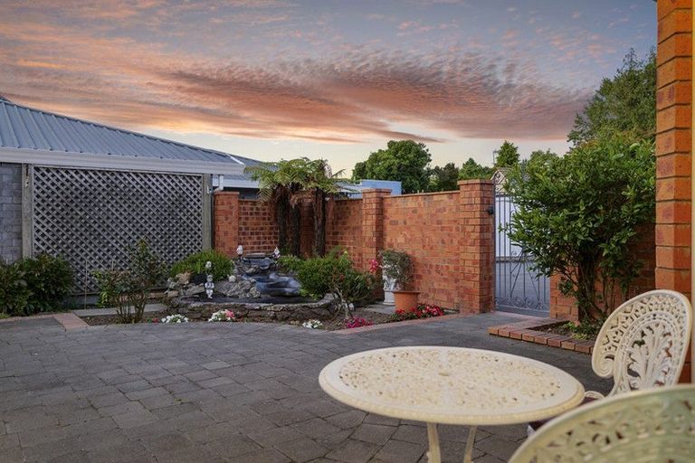 Photo of property in 3c Memorial Avenue, Ilam, Christchurch, 8053