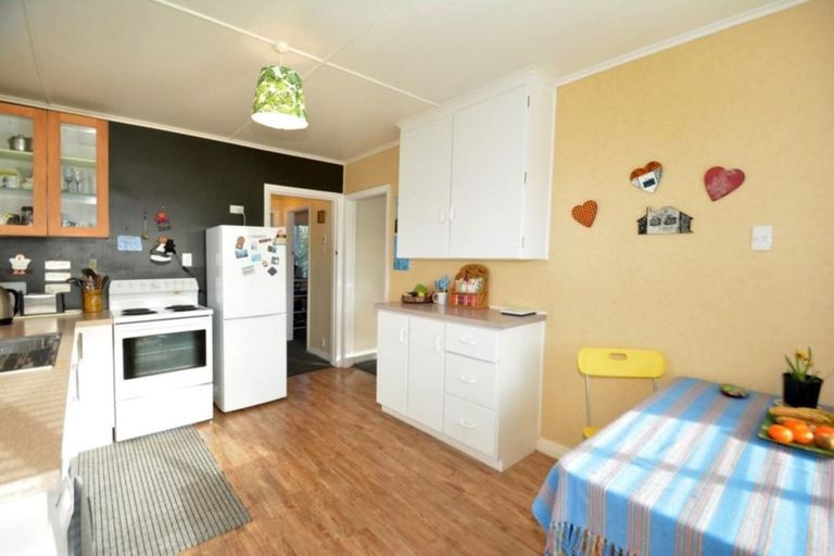 Photo of property in 15 Cashel Street, South Dunedin, Dunedin, 9012