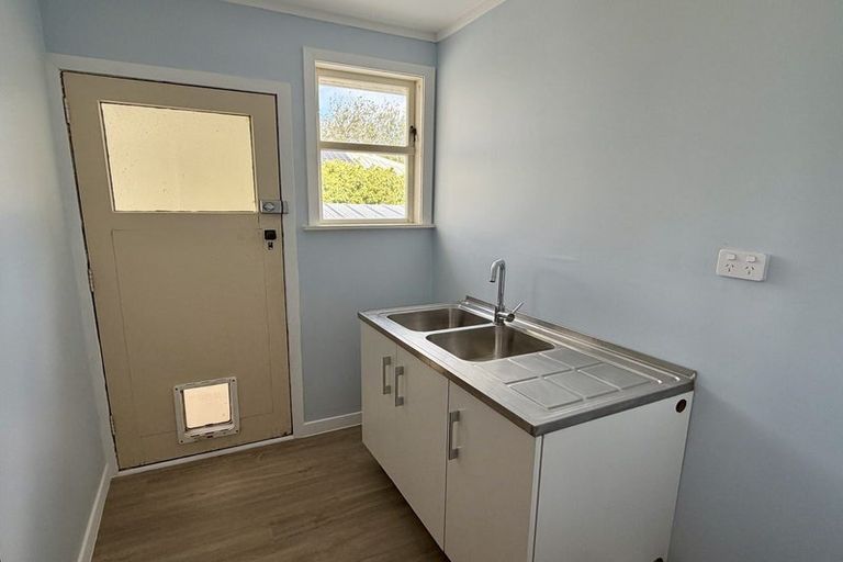 Photo of property in 6 Ayr Place, Hokowhitu, Palmerston North, 4410