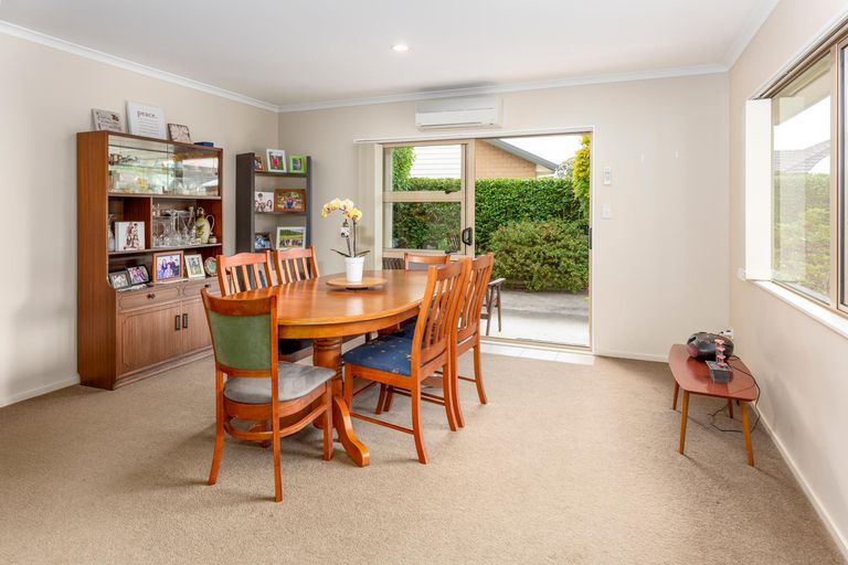 Photo of property in 3 Cathcart Close, Pukekohe, 2120