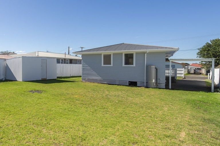 Photo of property in 23 Raupo Street, Castlecliff, Whanganui, 4501