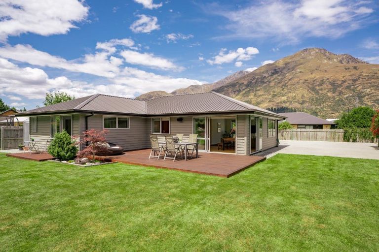 Photo of property in 31 Stalker Road, Lower Shotover, Queenstown, 9304
