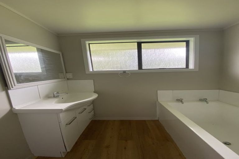 Photo of property in 30 Tawavale Street, Pukehangi, Rotorua, 3015