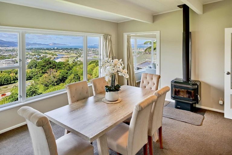 Photo of property in 13 City View Grove, Harbour View, Lower Hutt, 5010