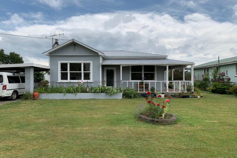 Photo of property in 47 Charlotte Street, Takapau, 4203