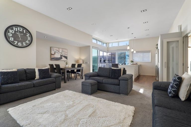 Photo of property in 4a Dawson Street, New Plymouth, 4310