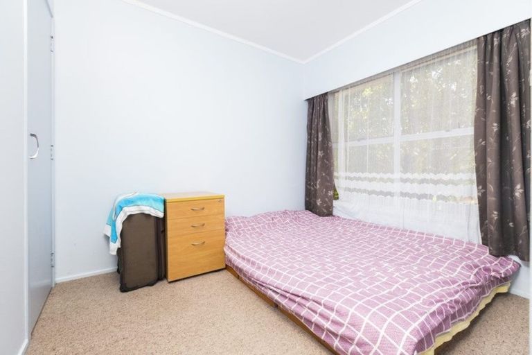 Photo of property in 2/1 Leigh Terrace, Bayview, Auckland, 0629