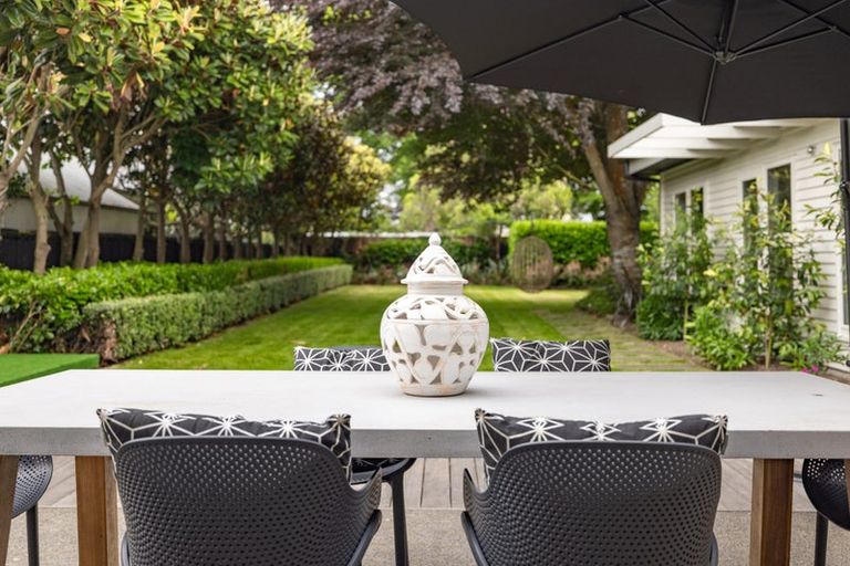 Photo of property in 75 Glandovey Road, Fendalton, Christchurch, 8052