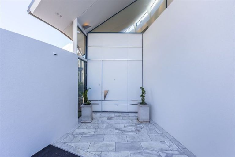 Photo of property in 142 Scarborough Road, Scarborough, Christchurch, 8081