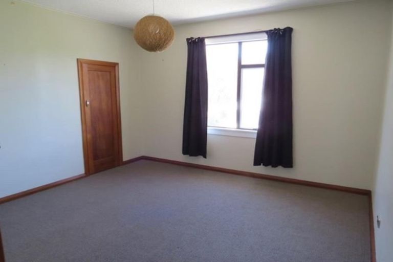 Photo of property in 4 Awanui Street, Merrilands, New Plymouth, 4312