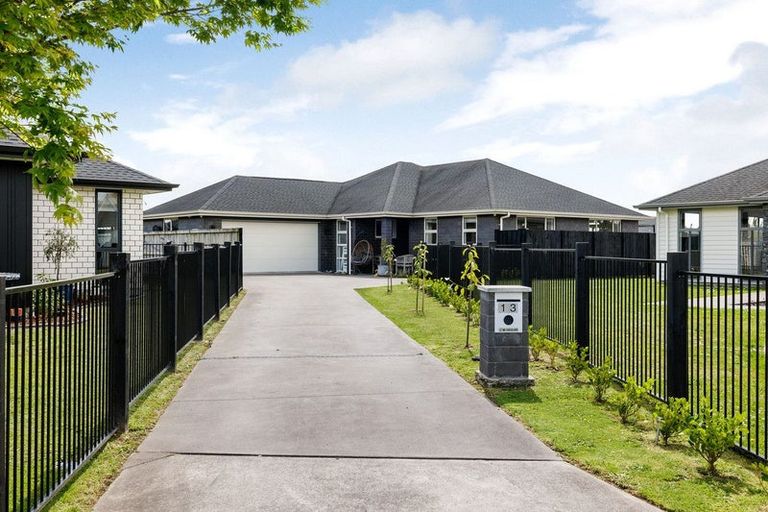 Photo of property in 13 Hehan Close, Cambridge, 3434