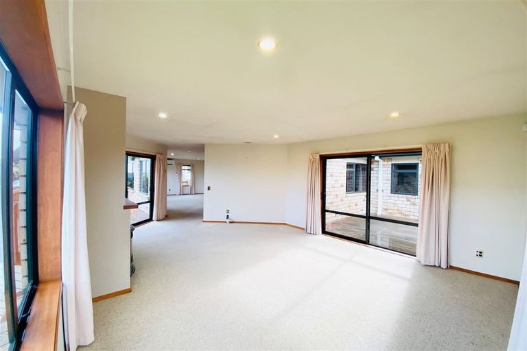 Photo of property in 19 Vaucluse Drive, Nukuhau, Taupo, 3330